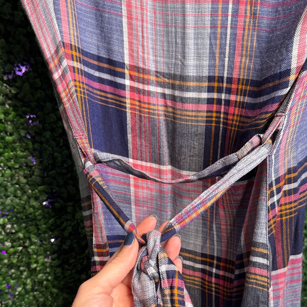 Plaid Button-Up Dress - Picture 3 of 4